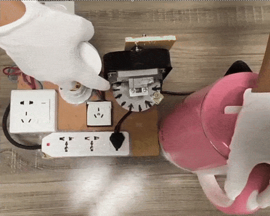 Dispozitiv pentru economisirea curentului